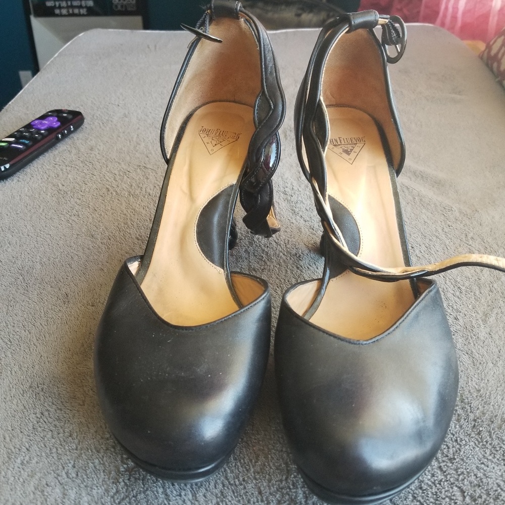 Beautiful Fluevog Baroque heels